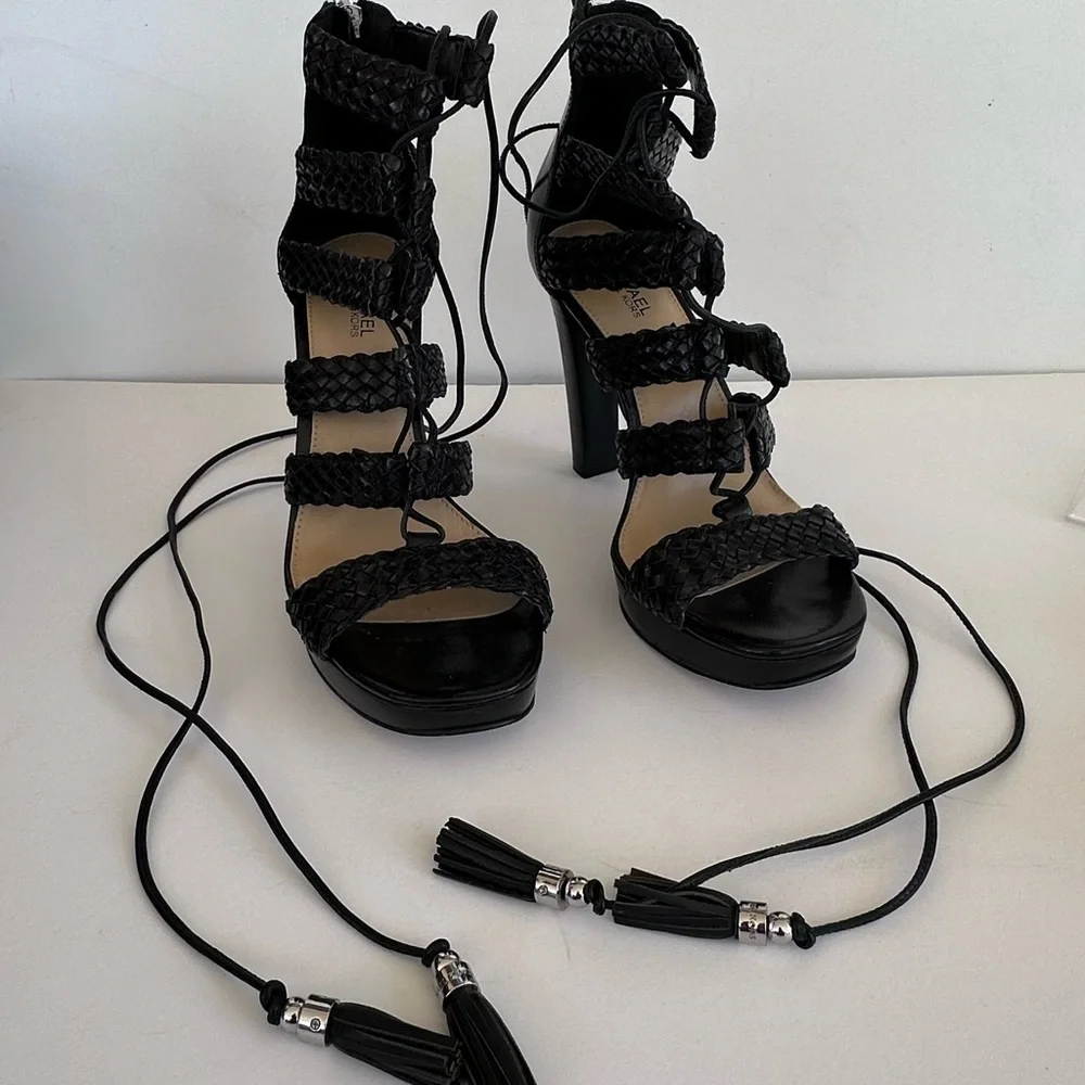 Michael Kors Monterey platform high heel - Picture 6 of 11